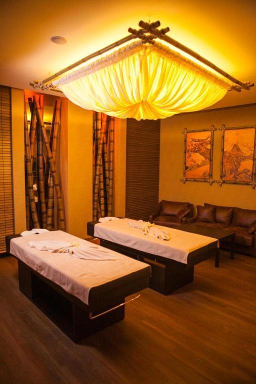 Aquaperla Hotel & Spa Chisinau Bagian luar foto