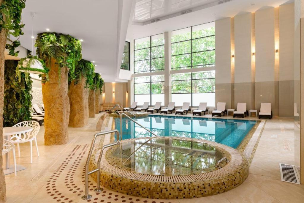 Aquaperla Hotel & Spa Chisinau Bagian luar foto